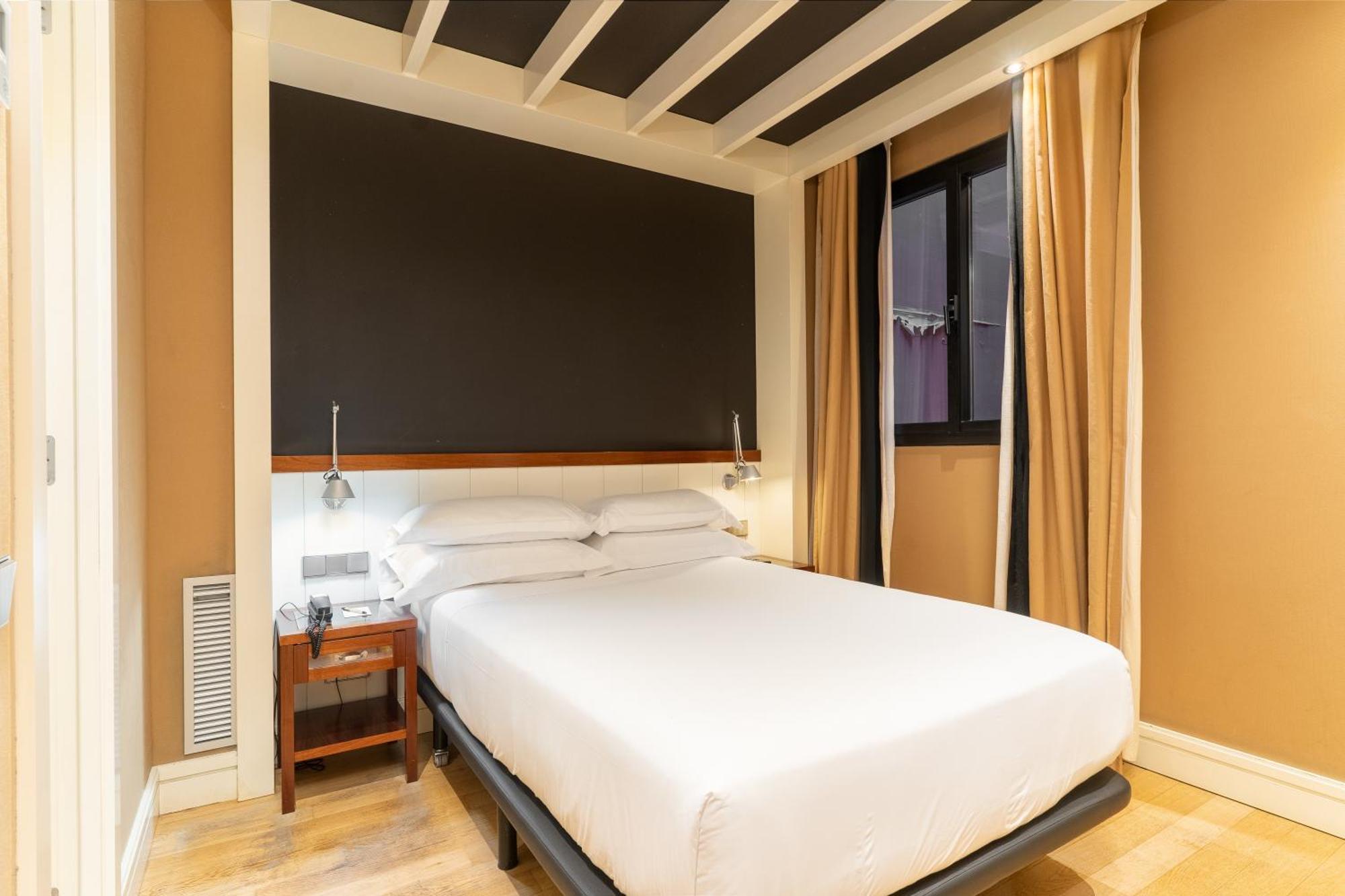 Chambre Simple Intérieur - Sans Vue