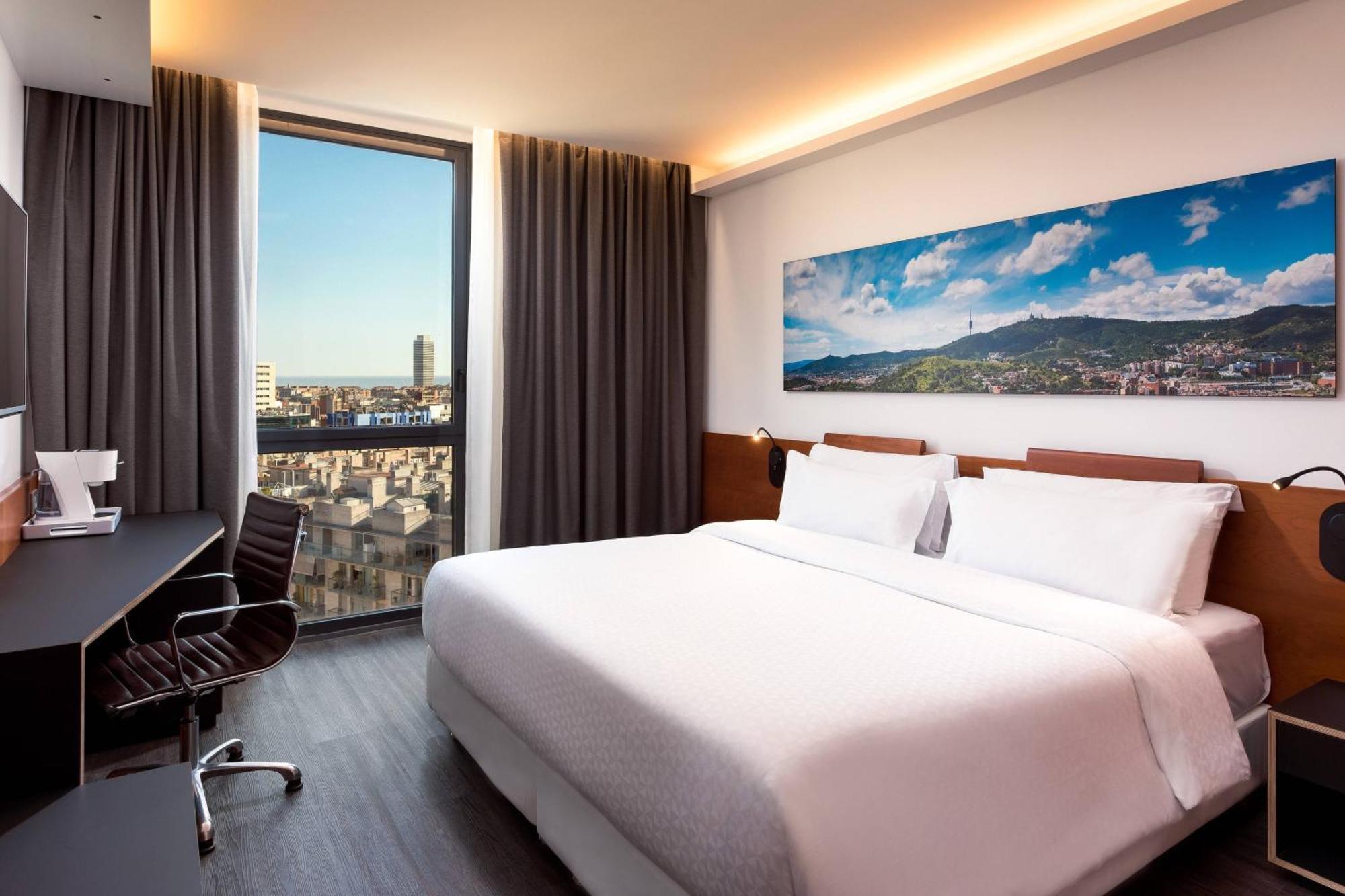 Premium King Room City View