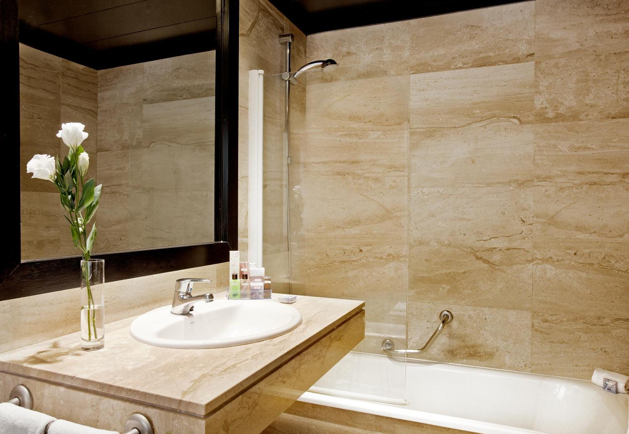 Chambre Double – Vue sur Ville